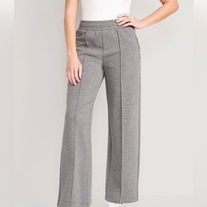 High-Waisted Dynamic Fleece Pintucked Wide-Leg Pants for Women